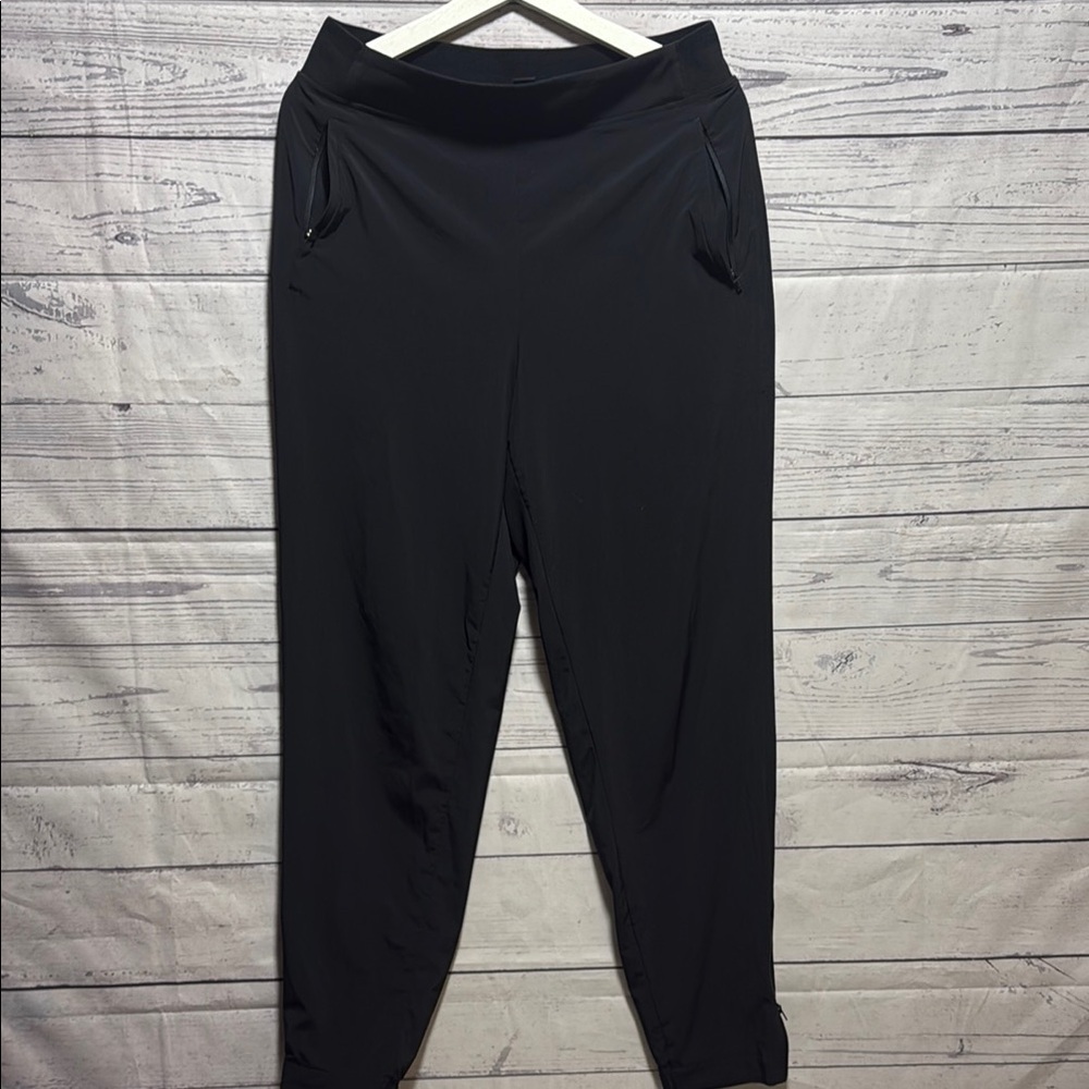 Athleta pull on pants